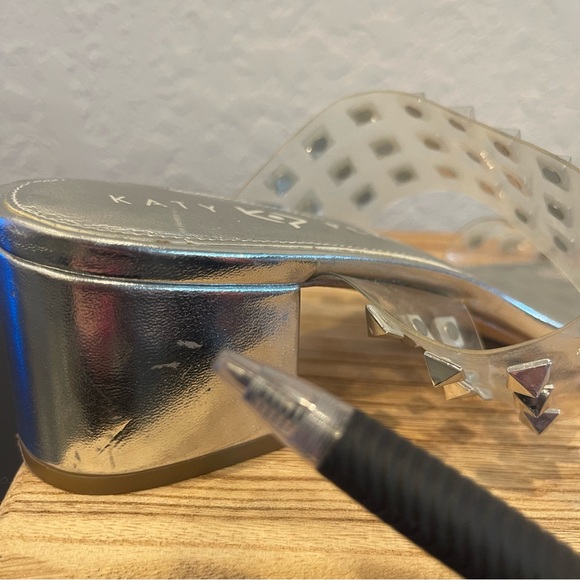 Katy Perry Silver Clear Studded Block Heel Sandals Size: 7.5 Preloved - Picture 8 of 11